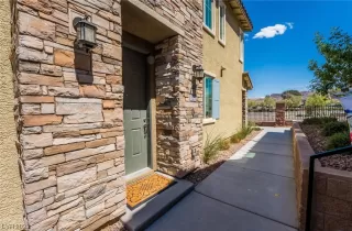 Photo #2: 2522908 Listing