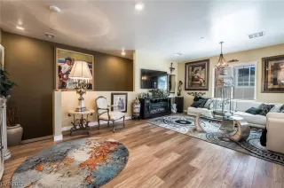Photo #6: 2522908 Listing