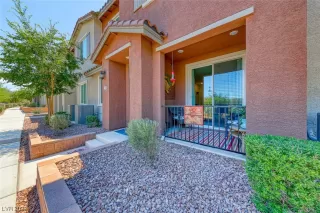 Photo #1: 2522918 Listing