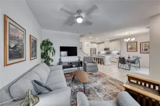 Photo #6: 2522918 Listing