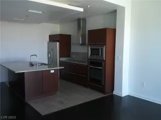 Photo #4: 2522989 Listing 