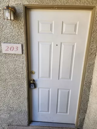 Photo #1: 2523013 Listing 