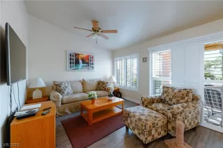 Photo #5: 2523045 Listing