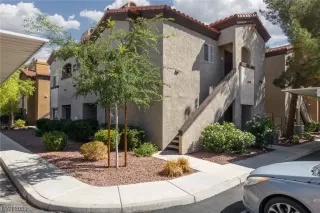 Photo #1: 2523091 Listing