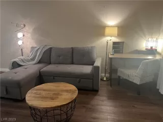 Photo #5: 2523130 Listing 