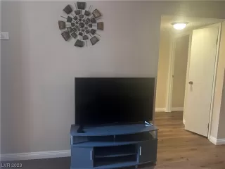 Photo #6: 2523130 Listing 