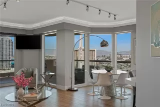 Photo #3: 2523143 Listing