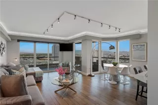 Photo #4: 2523143 Listing