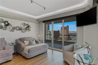 Photo #5: 2523143 Listing