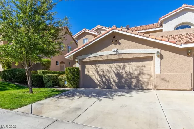 MLS: 2523156 Condo For Sale