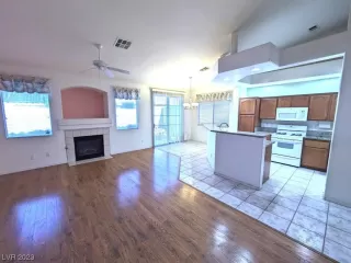 Photo #5: 2523197 Listing 