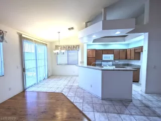 Photo #6: 2523197 Listing 