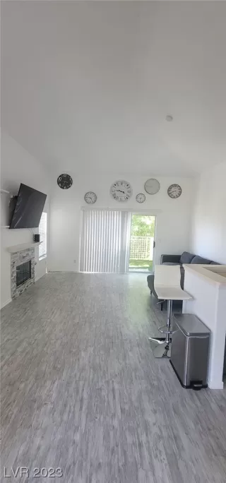 Photo #2: 2523214 Listing 