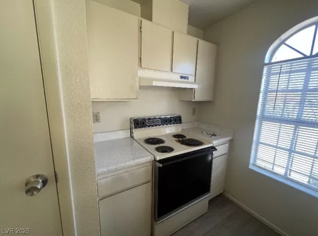 MLS: 2523254 Condo For Sale
