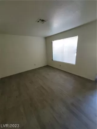 Photo #4: 2523254 Listing