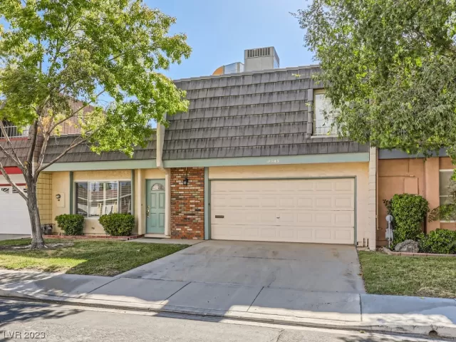 MLS: 2523273 Condo For Sale