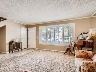 Photo #5: 2523273 Listing