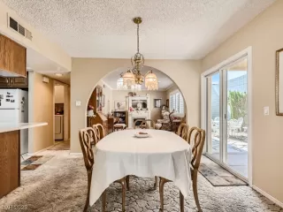 Photo #6: 2523273 Listing