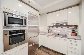 Photo #5: 2523281 Listing