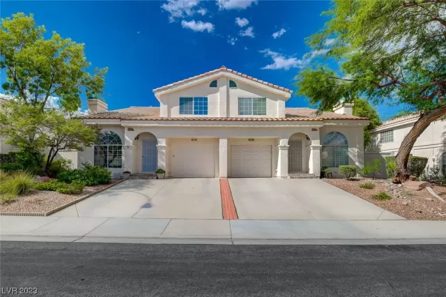 MLS: 2523298 Condo For Sale