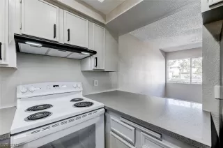 Photo #6: 2523360 Listing