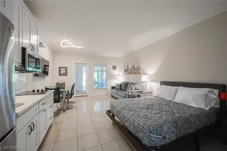 Photo #4: 2523364 Listing