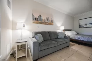 Photo #6: 2523364 Listing