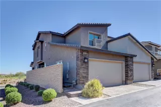 Photo #2: 2523389 Listing