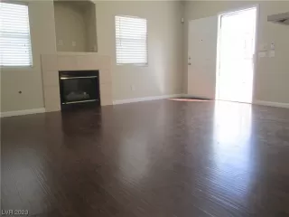 Photo #1: 2523404 Listing 