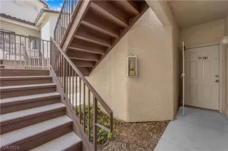 Photo #3: 2523406 Listing