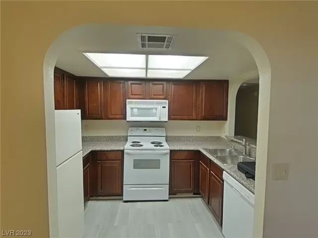 MLS: 2523421 Condo For Sale