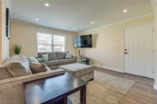 Photo #5: 2523450 Listing