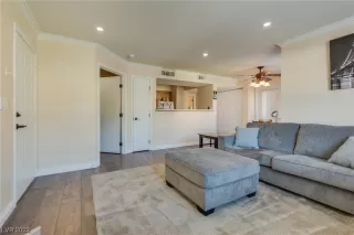 Photo #6: 2523450 Listing