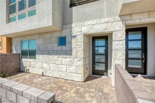 Photo #2: 2523453 Listing 