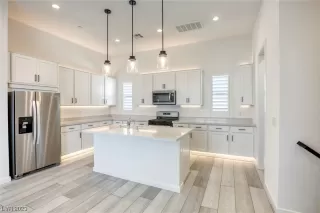 Photo #3: 2523453 Listing 