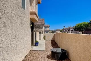 Photo #6: 2523470 Listing 