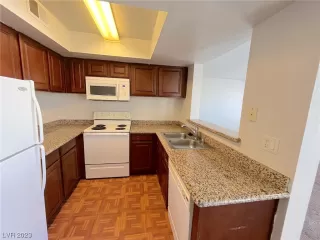 Photo #2: 2523474 Listing 