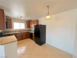 Photo #4: 2523477 Listing 