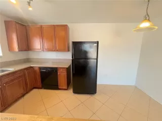 Photo #6: 2523477 Listing 