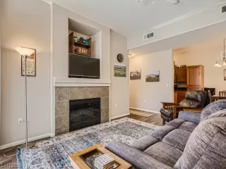 Photo #2: 2523491 Listing