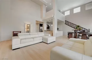 Photo #6: 2523508 Listing