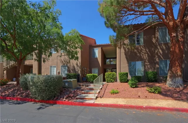 MLS: 2523606 Condo For Sale