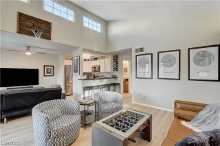 Photo #2: 2523612 Listing