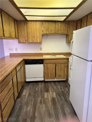 Photo #2: 2523613 Listing 