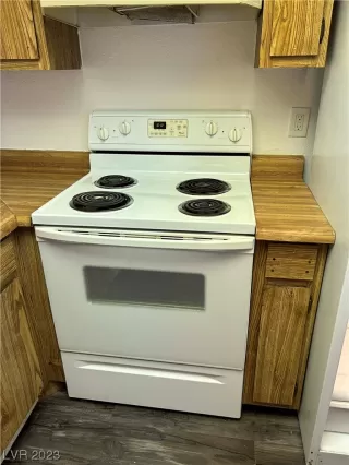 Photo #4: 2523613 Listing 