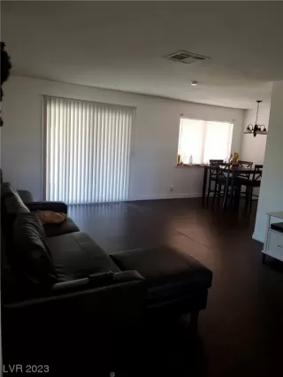 Photo #4: 2523616 Listing