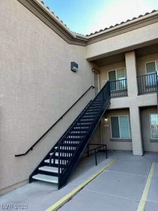 Photo #1: 2523636 Listing