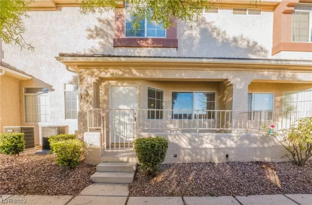MLS: 2523637 Condo For Sale