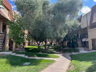 Photo #1: 2523669 Listing 