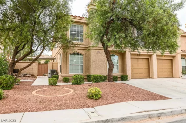 MLS: 2523698 Condo For Sale